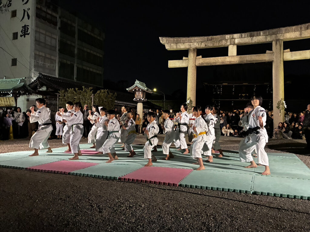 愛知県　一宮中部道院　真清田神社　ランタン祭　演武発表写真